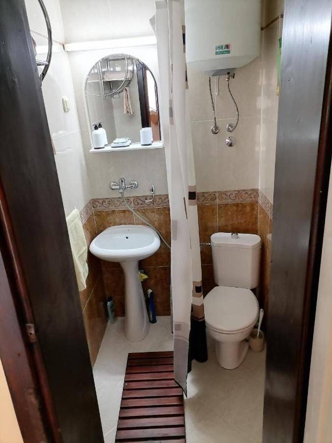 Romana 1 تيفات المظهر الخارجي الصورة